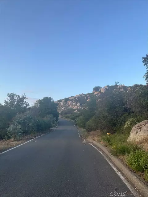 44810 La Mancha Rd, Temecula, CA 92590 photo 2