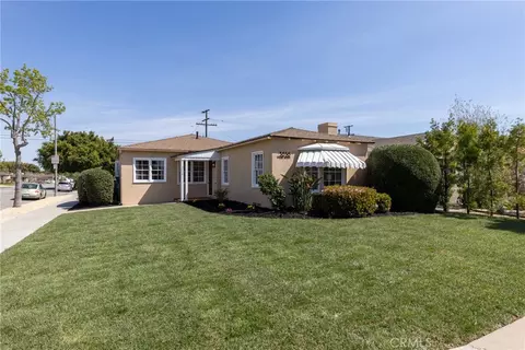 3656 Walnut Ave, Long Beach, CA 90807 photo 1