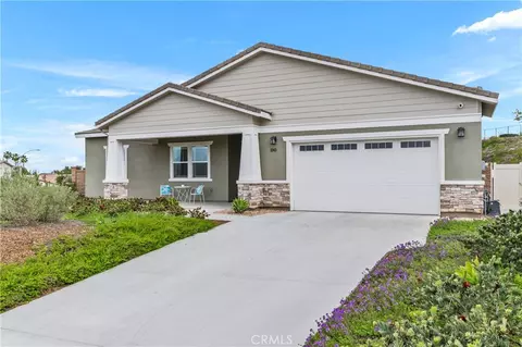 1243 Matterhorn Dr, Riverside, CA 92506