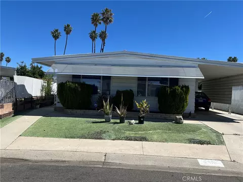 200 Santa Lucia Dr, Hemet, CA 92543