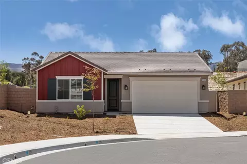4668 Parma Ln, Lake Elsinore, CA 92530