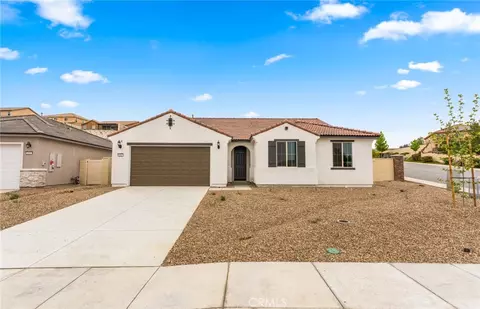 4085 Hudson Ln, Lake Elsinore, CA 92530