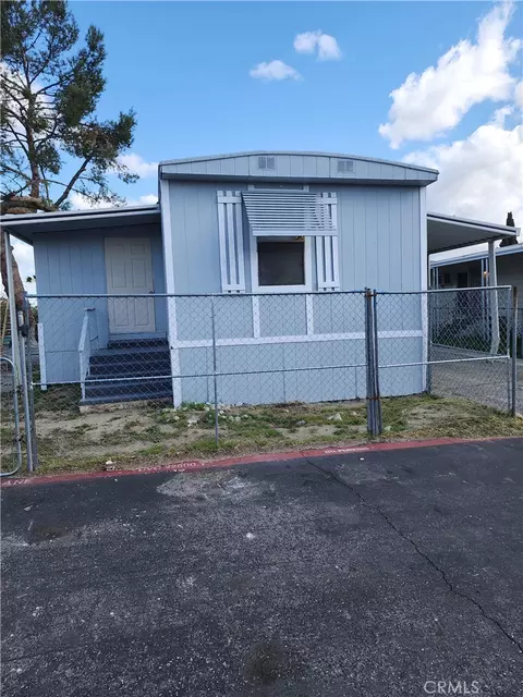 1097 N State St #565, Hemet, CA 92543