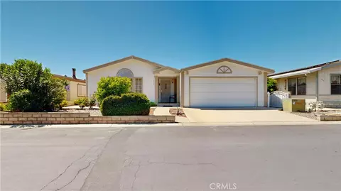 1457 Martinique Dr, Hemet, CA 92543