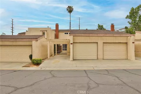845 Daffodil Dr, Riverside, CA 92507