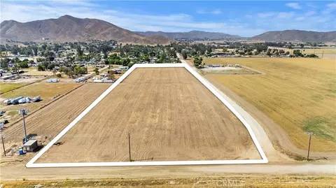 0 Olive, Winchester, CA 92596