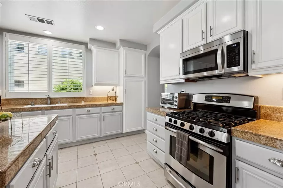 Kitchen - 8347 Clover Creek Rd, Riverside, CA 92508 photo 2 of 3