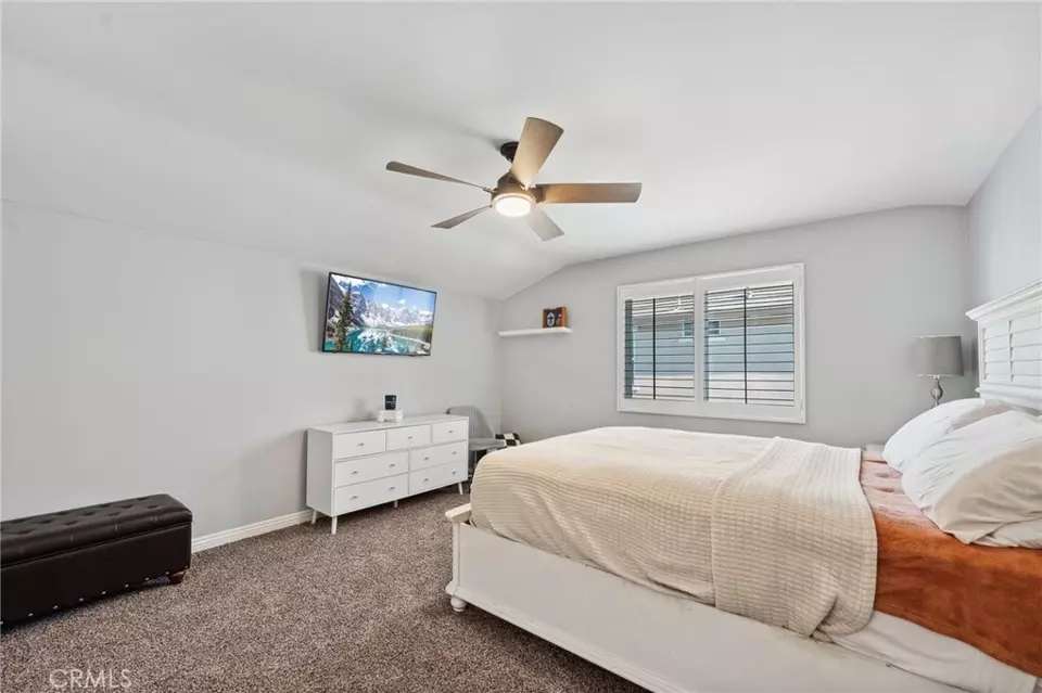Bedroom - 8347 Clover Creek Rd, Riverside, CA 92508 photo 5 of 5