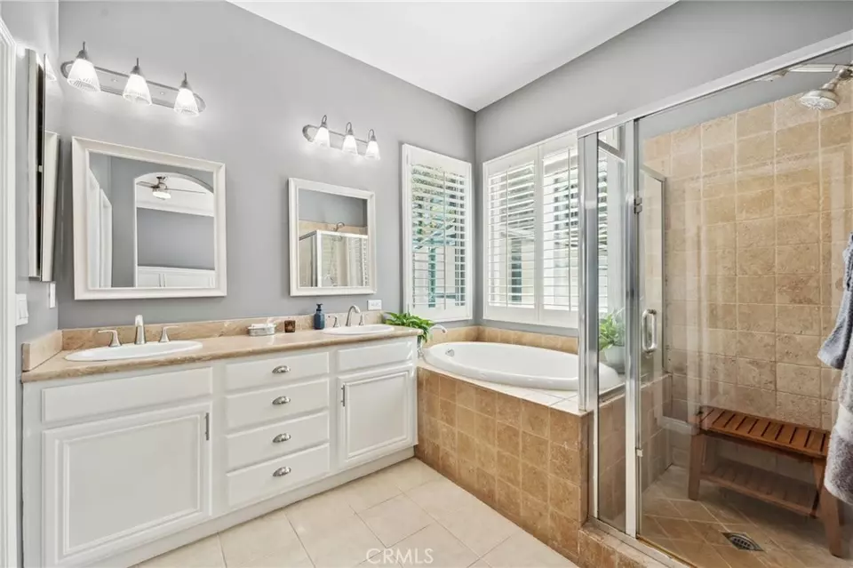 Bath - 8347 Clover Creek Rd, Riverside, CA 92508 photo 1 of 3