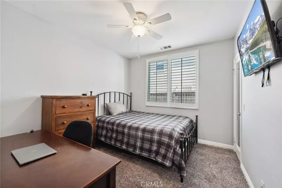 Bedroom - 8347 Clover Creek Rd, Riverside, CA 92508 photo 4 of 5