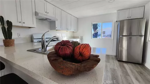 17126 Hidalgo Dr, Perris, CA 92570 photo 2