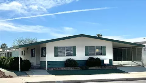 1111 W Johnston Ave, Hemet, CA 92543