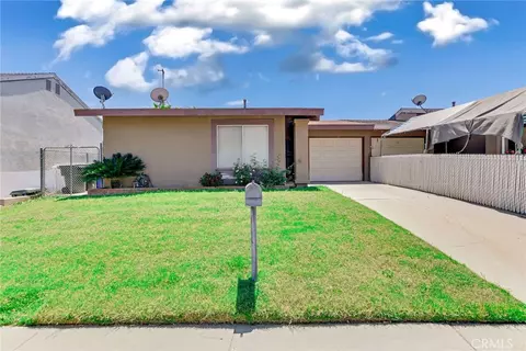 6857 Kern Dr, Jurupa Valley, CA 92509