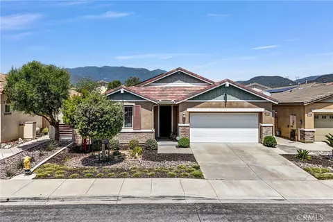 17928 Milkweed Ln, San Bernardino, CA 92407