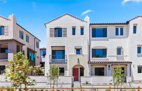 139 Bridle Dr, Burbank, CA 91506