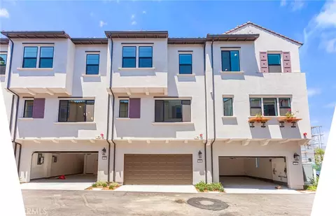150 Bridle Dr, Burbank, CA 91506
