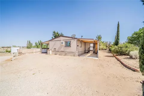9847 Sonora Rd, Phelan, CA 92371