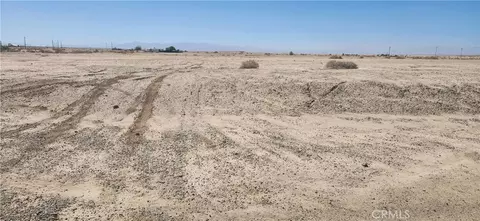 1974 Seaview Dr, Thermal, CA 92274