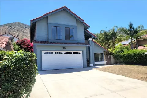 15681 Half Moon Dr, Lake Elsinore, CA 92530
