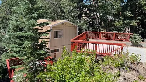 33474 Angeles Dr, Green Valley Lake, CA 92341
