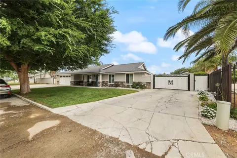 8963 Bold Ruler Ln, Jurupa Valley, CA 92509
