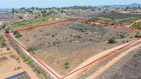 0 Vista Del Lago Dr, Riverside, CA 92503