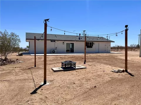 Exterior - 56056 Cone Blvd, Landers, CA 92285 photo 11 of 14