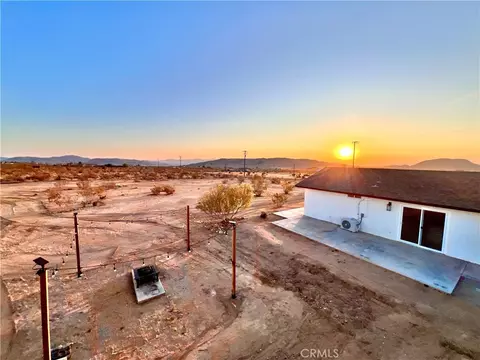 Exterior - 56056 Cone Blvd, Landers, CA 92285 photo 12 of 14