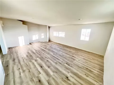 Living - 56056 Cone Blvd, Landers, CA 92285 photo 1 of 7
