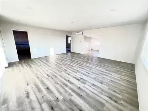 Living - 56056 Cone Blvd, Landers, CA 92285 photo 2 of 7