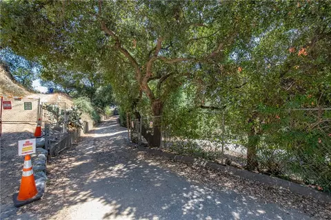 3577 Shaw Ranch Rd, Pasadena, CA 91107 photo 7