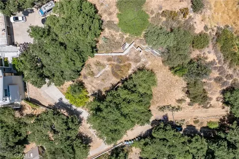 3577 Shaw Ranch Rd, Pasadena, CA 91107 photo 16