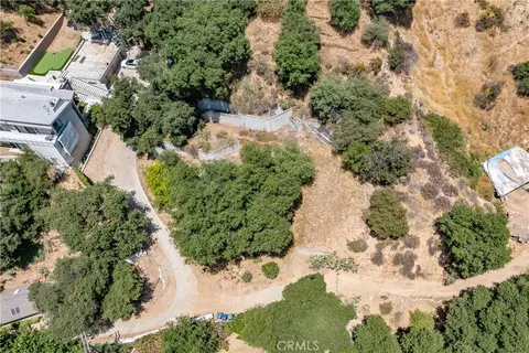 3577 Shaw Ranch Rd, Pasadena, CA 91107 photo 9