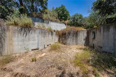 3577 Shaw Ranch Rd, Pasadena, CA 91107 photo 18