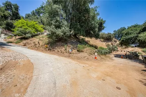 3577 Shaw Ranch Rd, Pasadena, CA 91107 photo 22