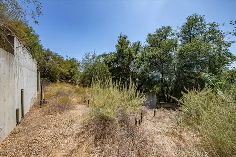 3577 Shaw Ranch Rd, Pasadena, CA 91107 photo 21