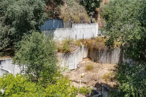 3577 Shaw Ranch Rd, Pasadena, CA 91107 photo 15