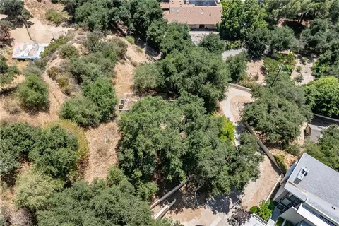 3577 Shaw Ranch Rd, Pasadena, CA 91107 photo 14