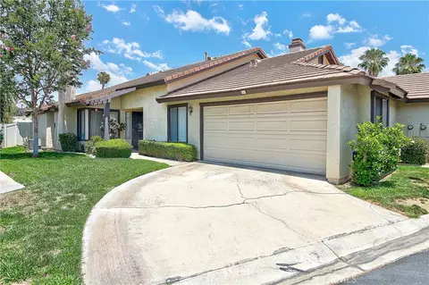 5050 Canyon Crest Dr #5, Riverside, CA 92507