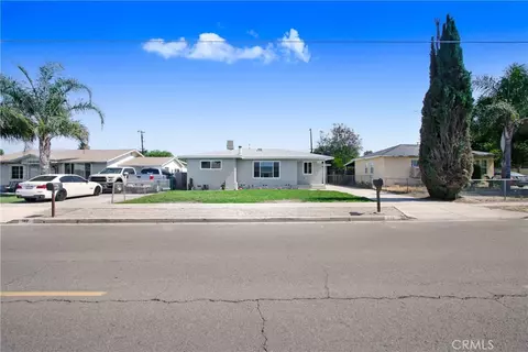 136 W Mayberry Ave, Hemet, CA 92543