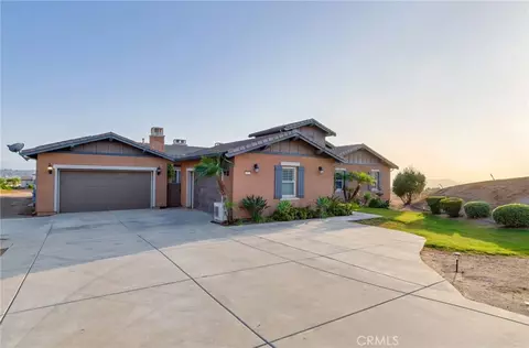 650 Crystal Mountain Cir, Riverside, CA 92506