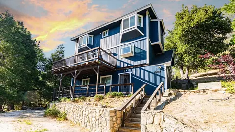 29282 Pine Dr, Cedar Glen, CA 92321
