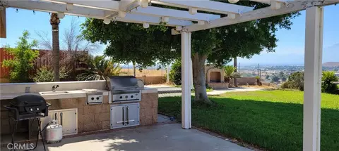 9265 52nd St, Jurupa Valley, CA 92509