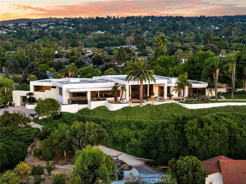 2130 Old Quarry Rd, Riverside, CA 92506