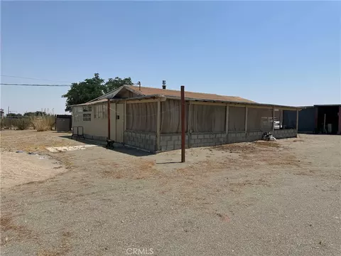 3938 Kreuer Rd, Phelan, CA 92371 photo 5