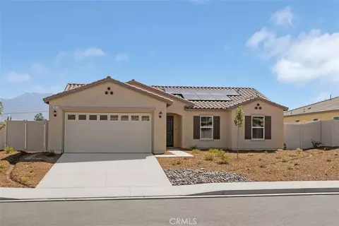1077 Runaway Trl, San Jacinto, CA 92582