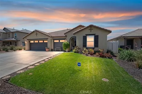 3450 Potomac Ct, Perris, CA 92570