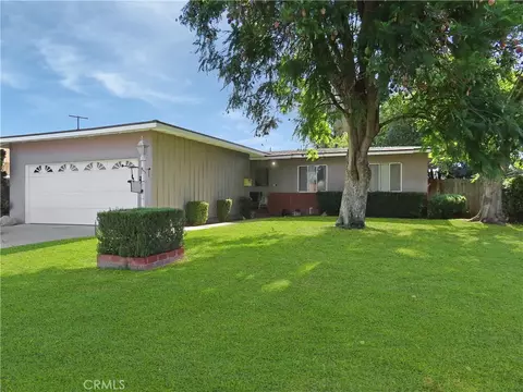 6688 Montclair Dr, Riverside, CA 92504