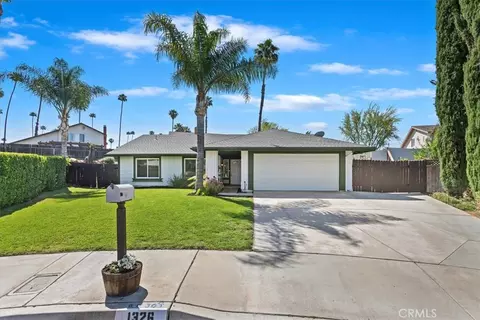 1326 Rosehill Dr, Riverside, CA 92507