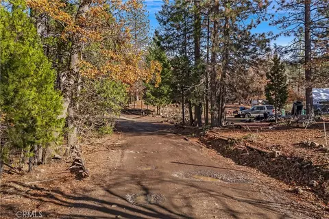 1 Stagecoach Dr, Oak Run, CA 96069